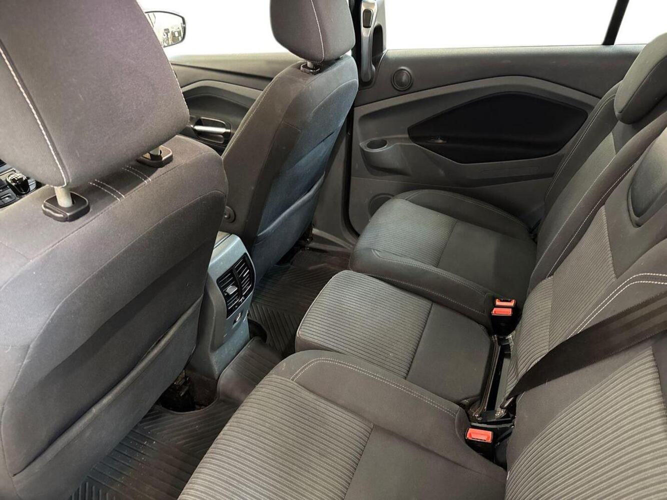 Ford Grand C-MAX vaihtoauto
