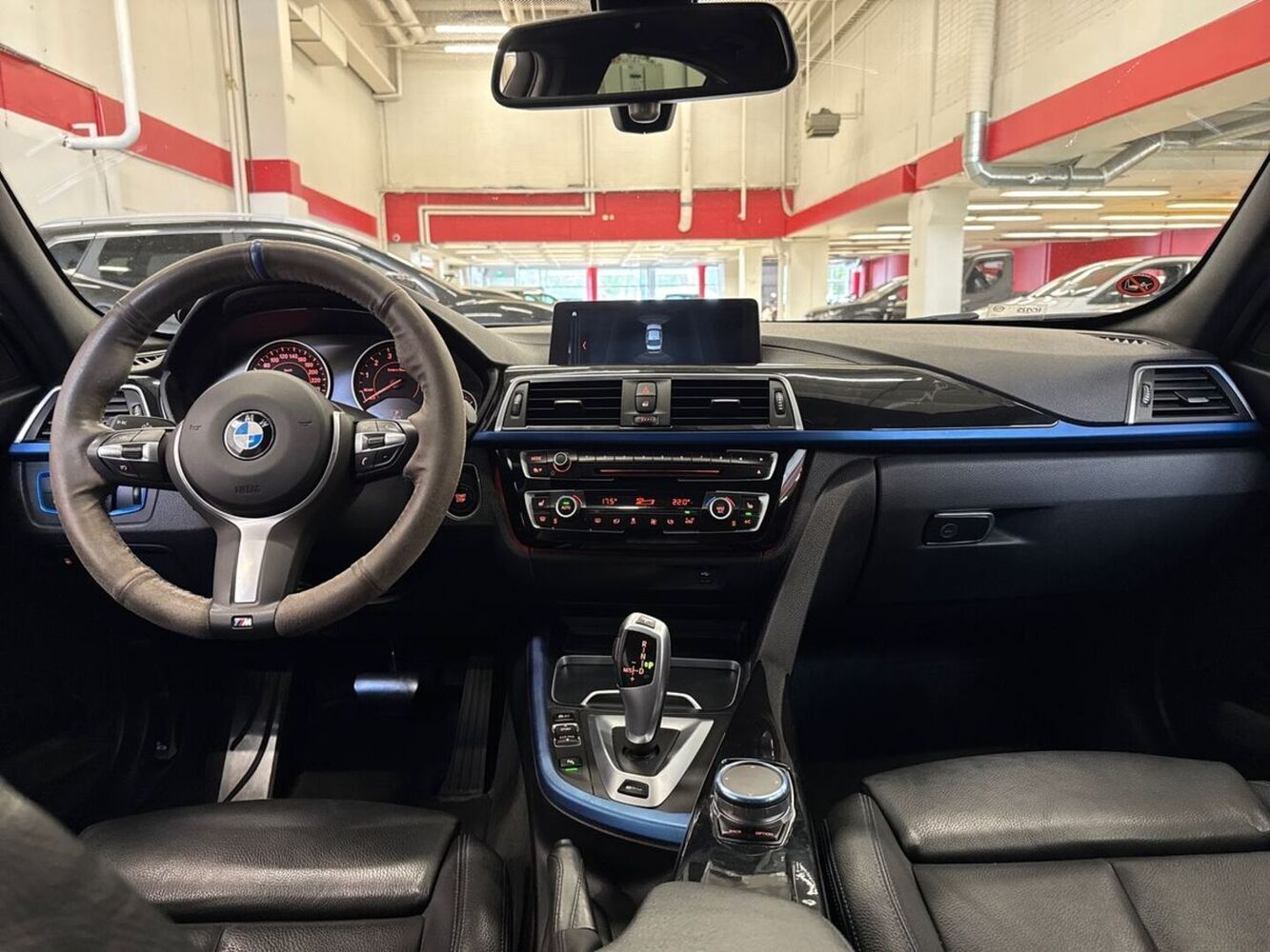 BMW 330 vaihtoauto