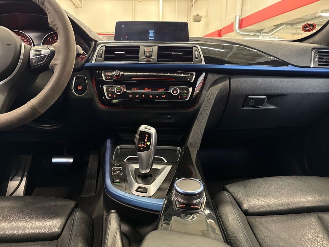 BMW 330 vaihtoauto