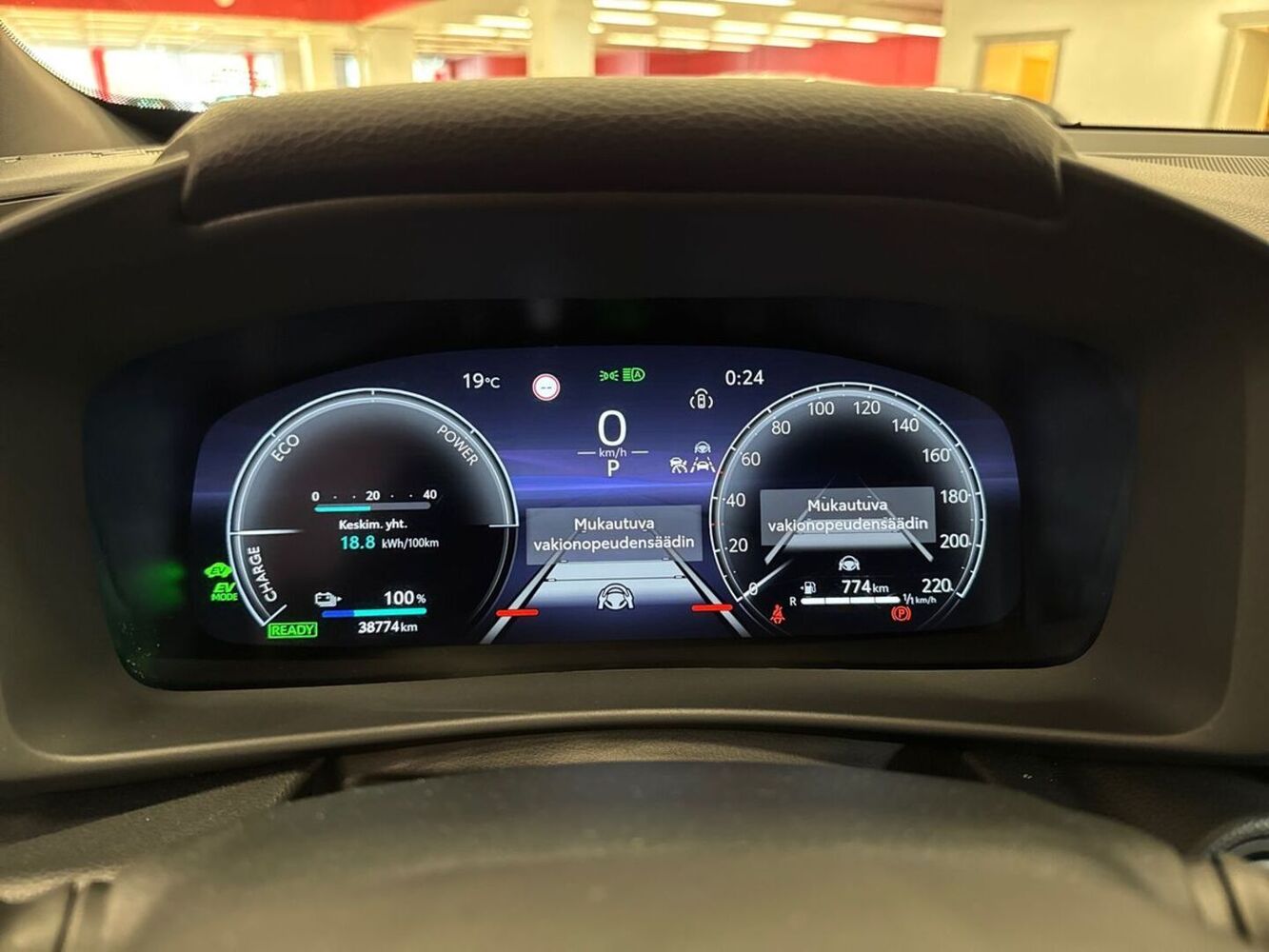Toyota C-HR vaihtoauto