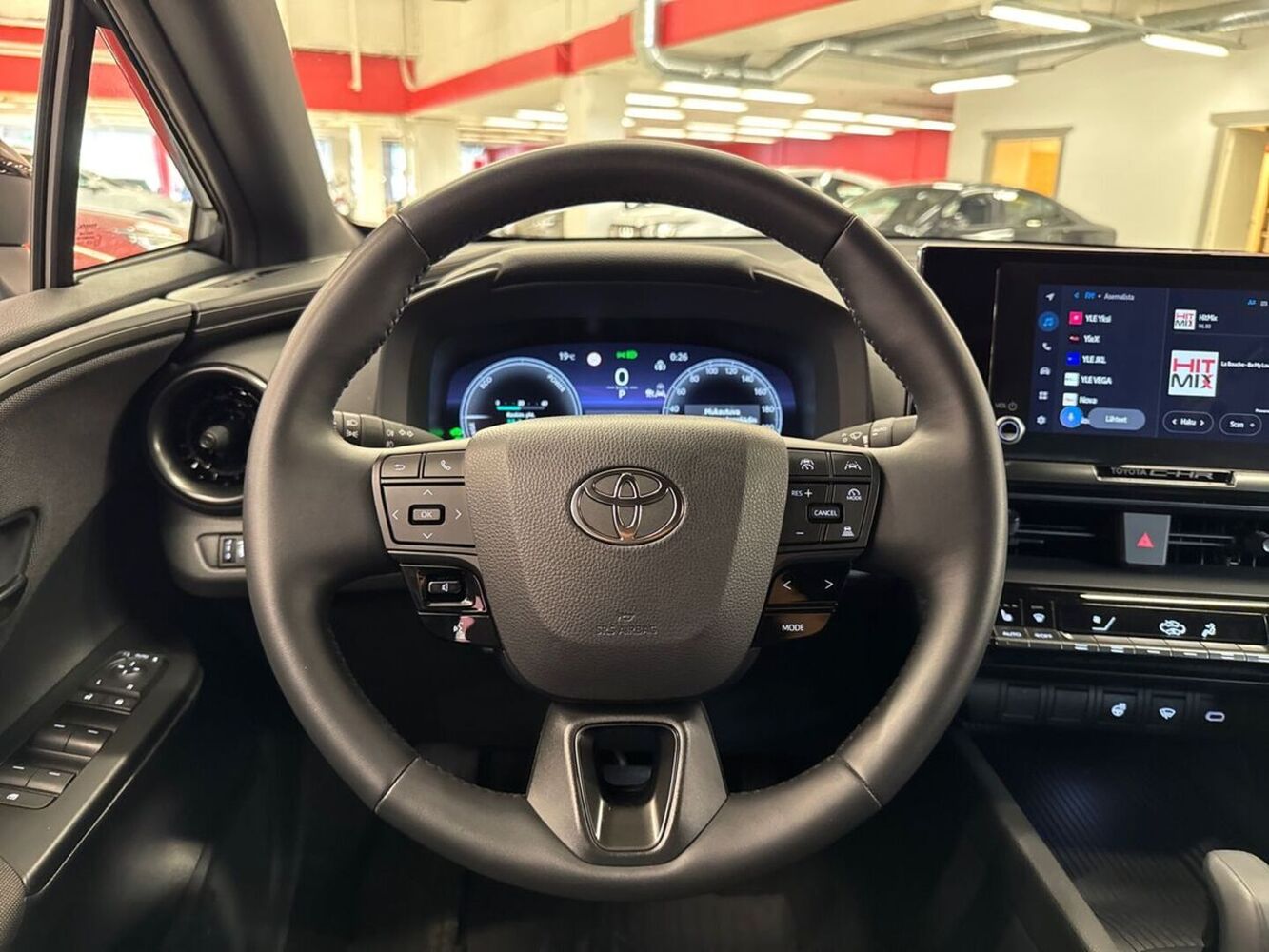 Toyota C-HR vaihtoauto
