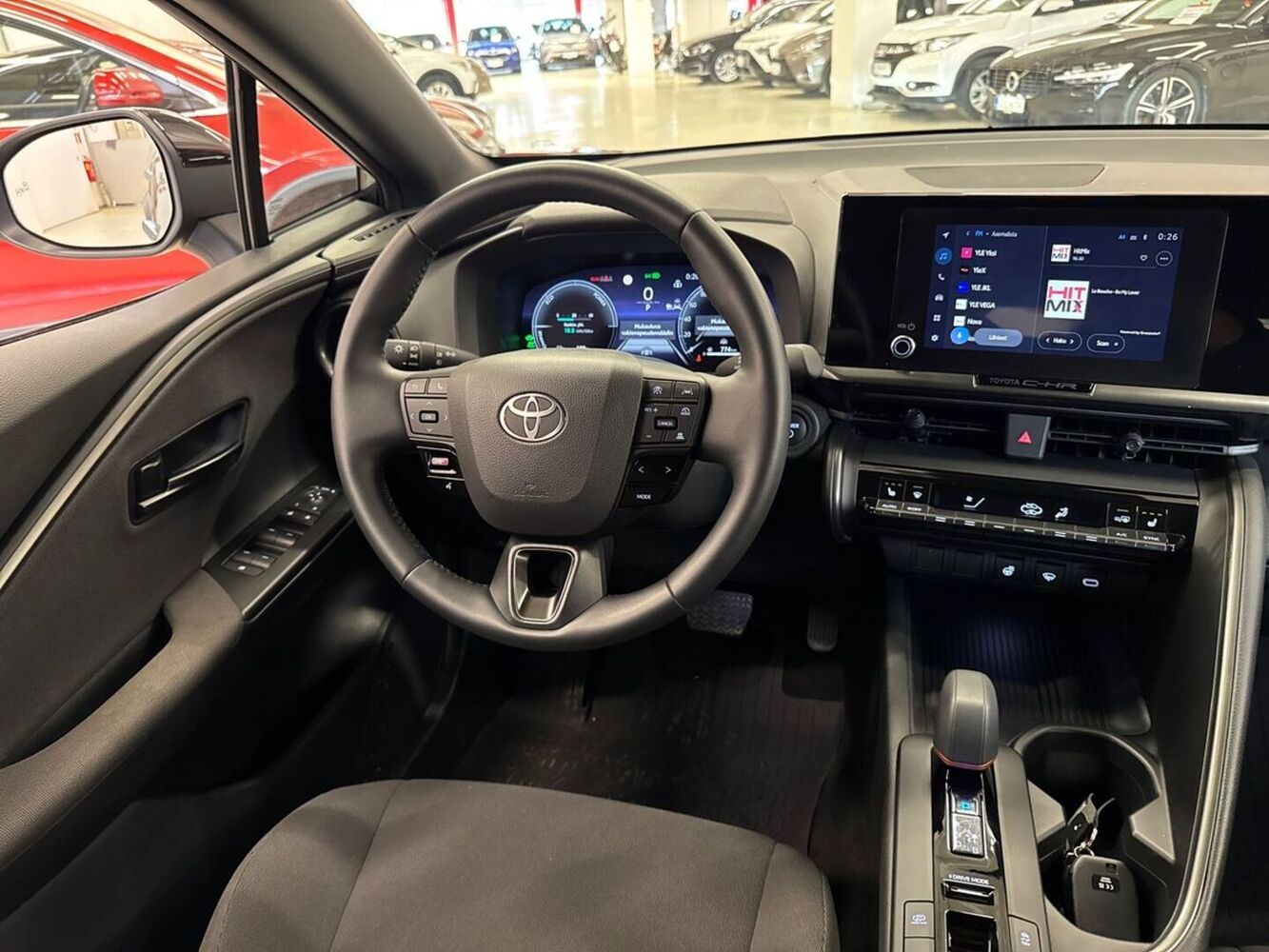 Toyota C-HR vaihtoauto