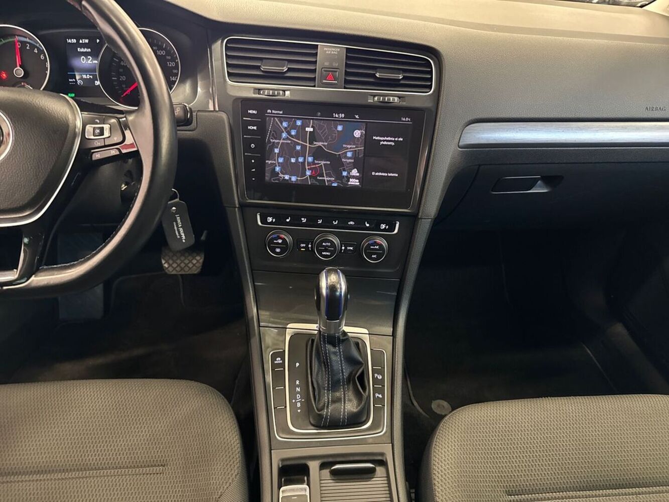 Volkswagen Golf vaihtoauto