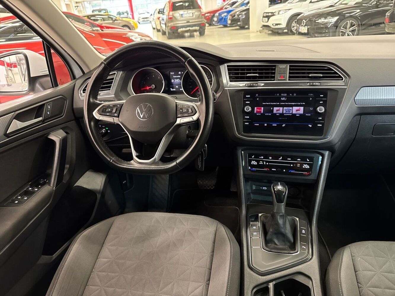 Volkswagen Tiguan vaihtoauto