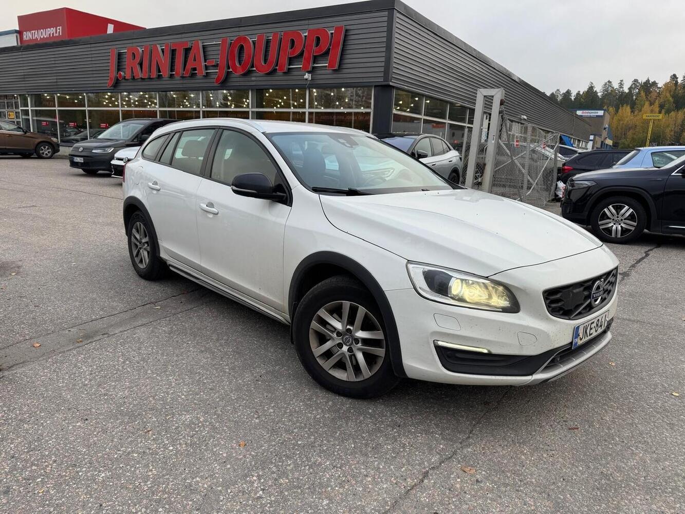 Volvo V60 Cross Country vaihtoauto