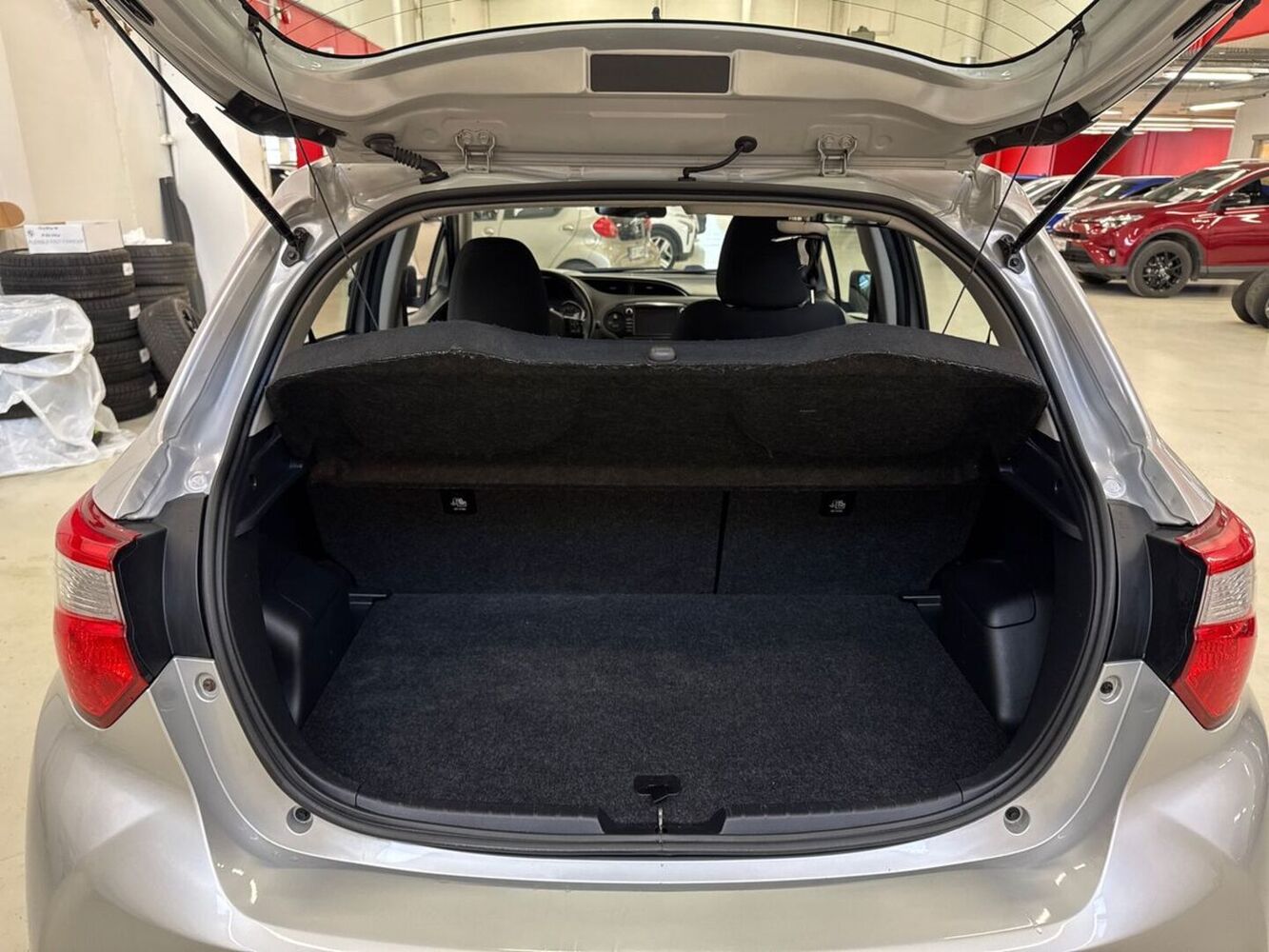 Toyota Yaris vaihtoauto