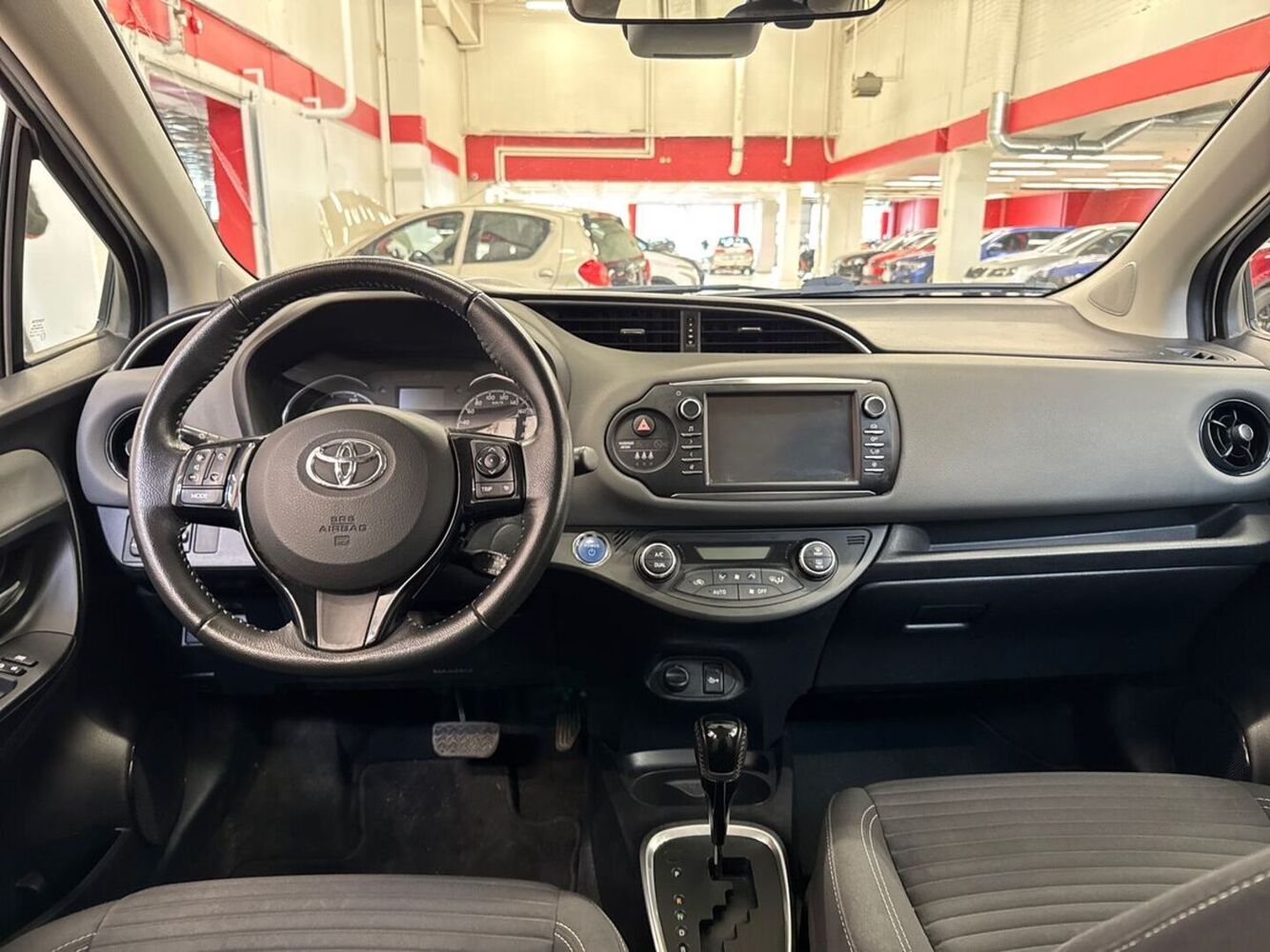 Toyota Yaris vaihtoauto