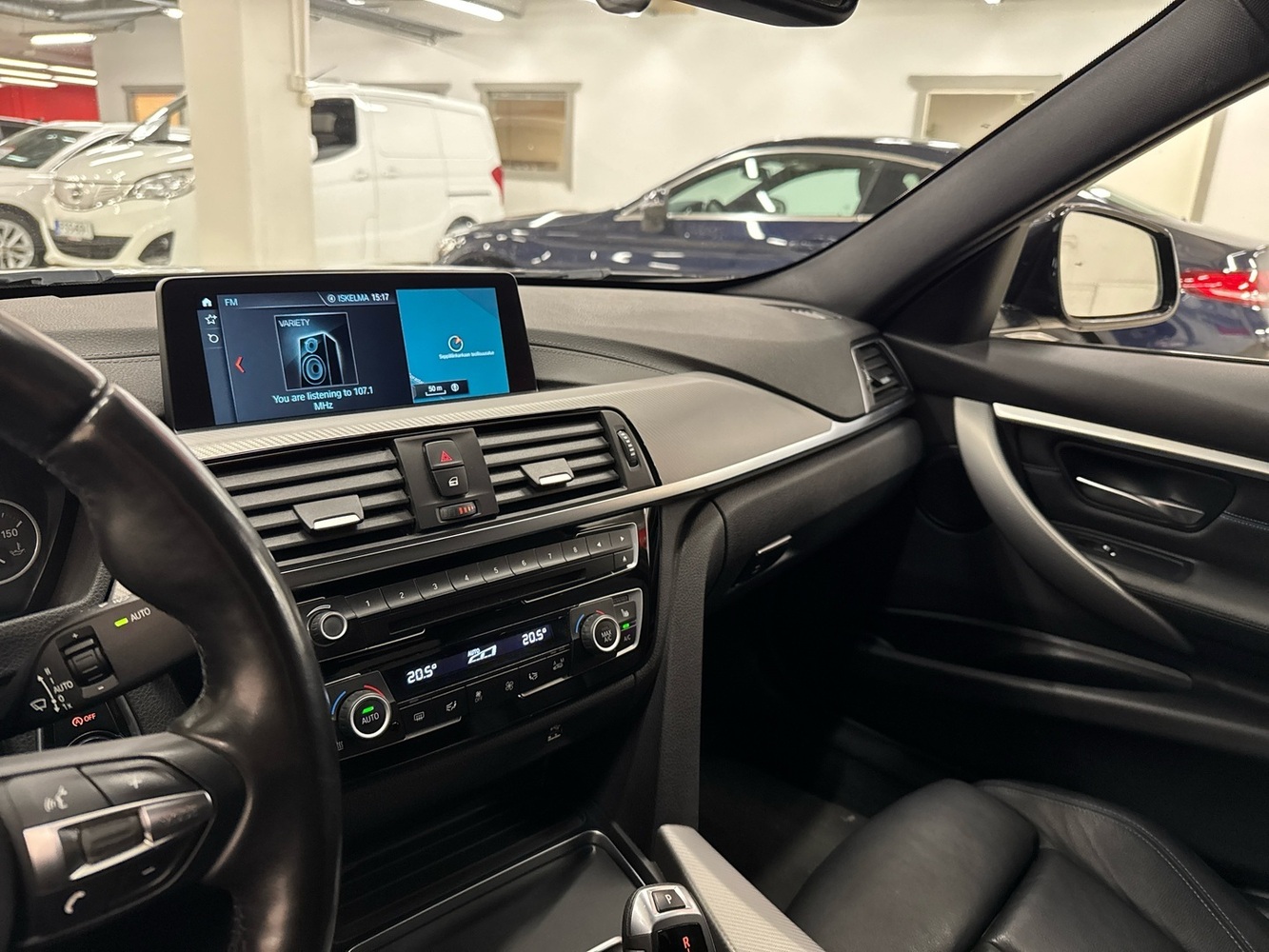 BMW 320 vaihtoauto