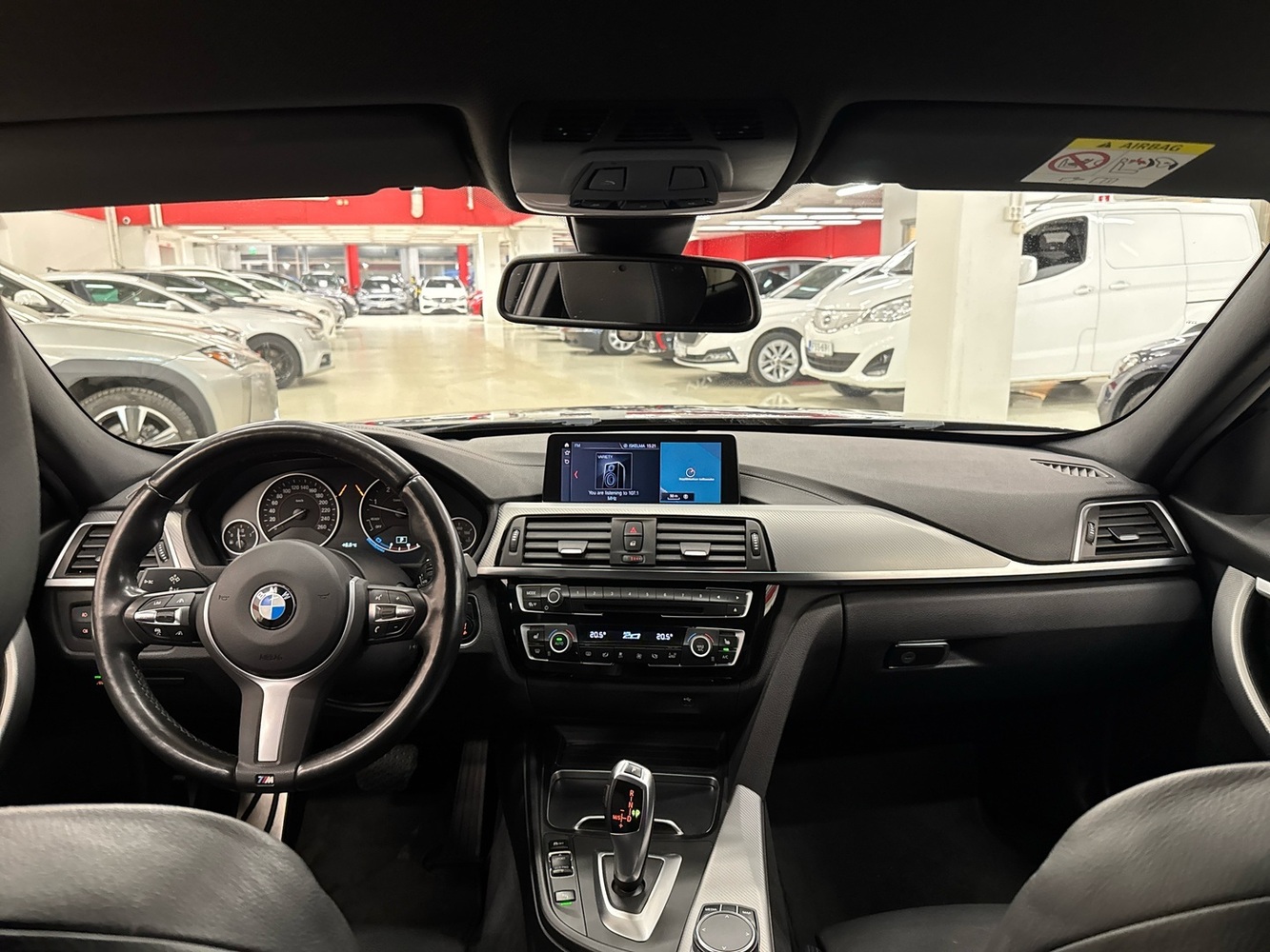 BMW 320 vaihtoauto