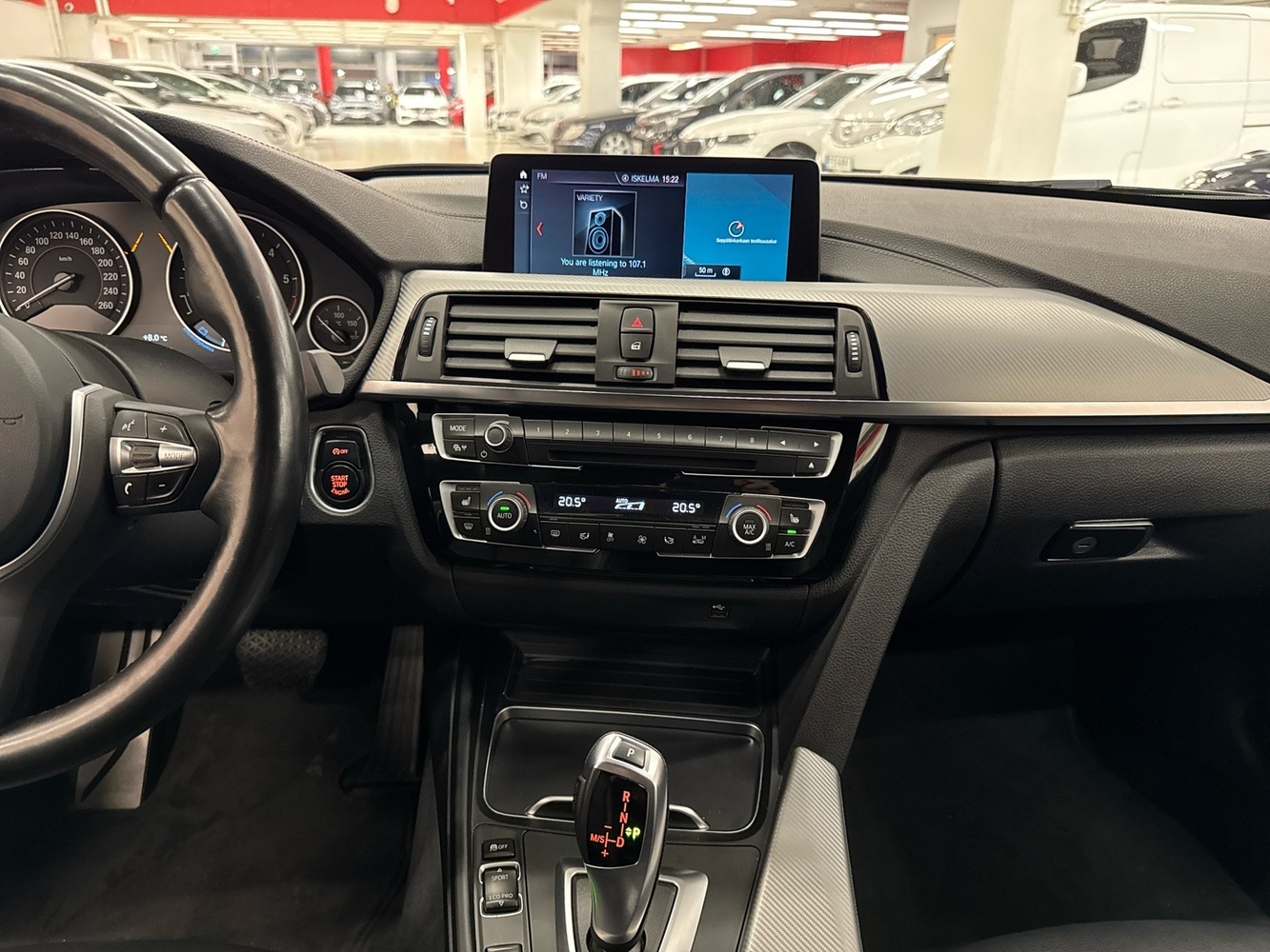 BMW 320 vaihtoauto