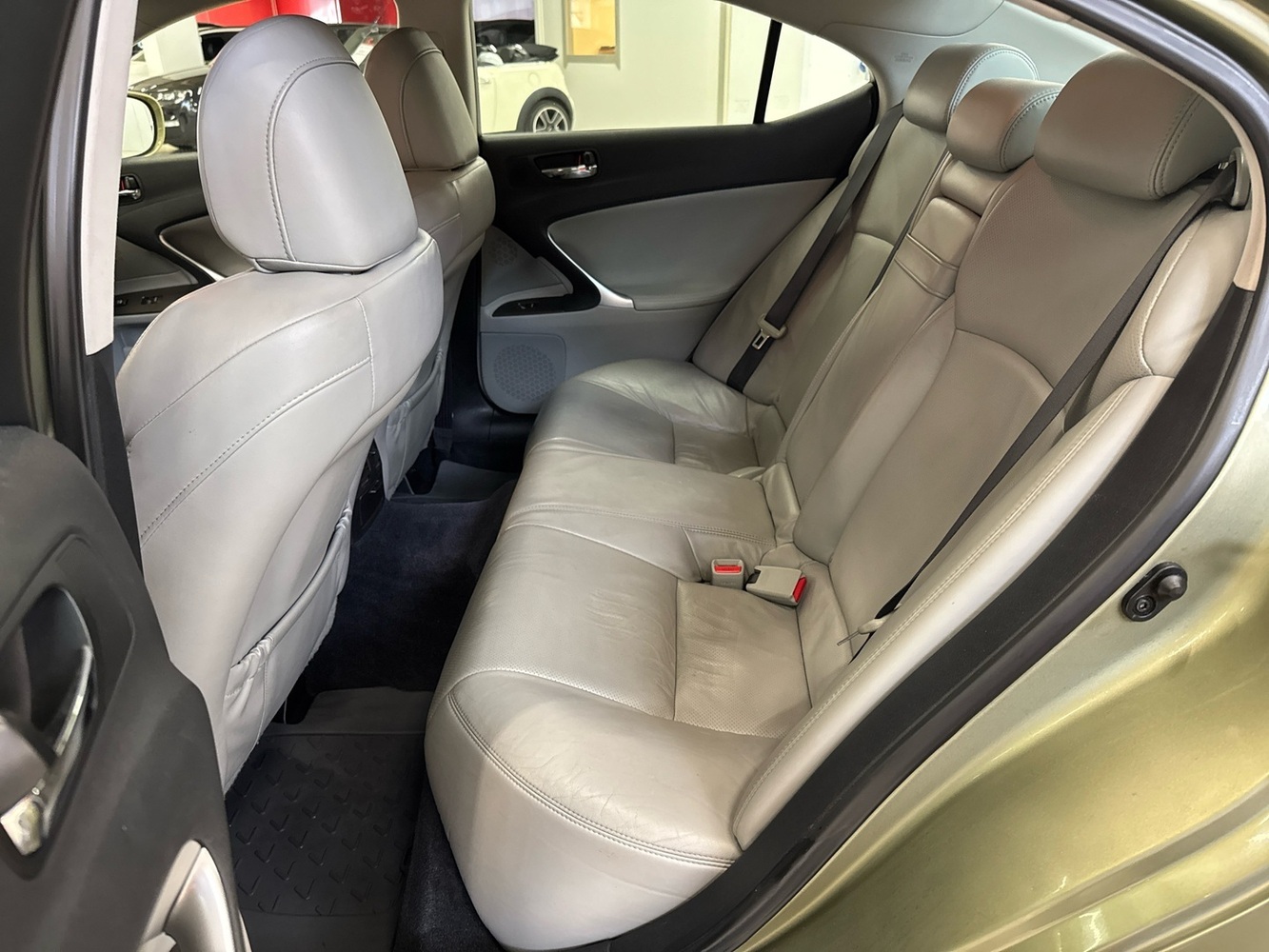 Lexus IS vaihtoauto