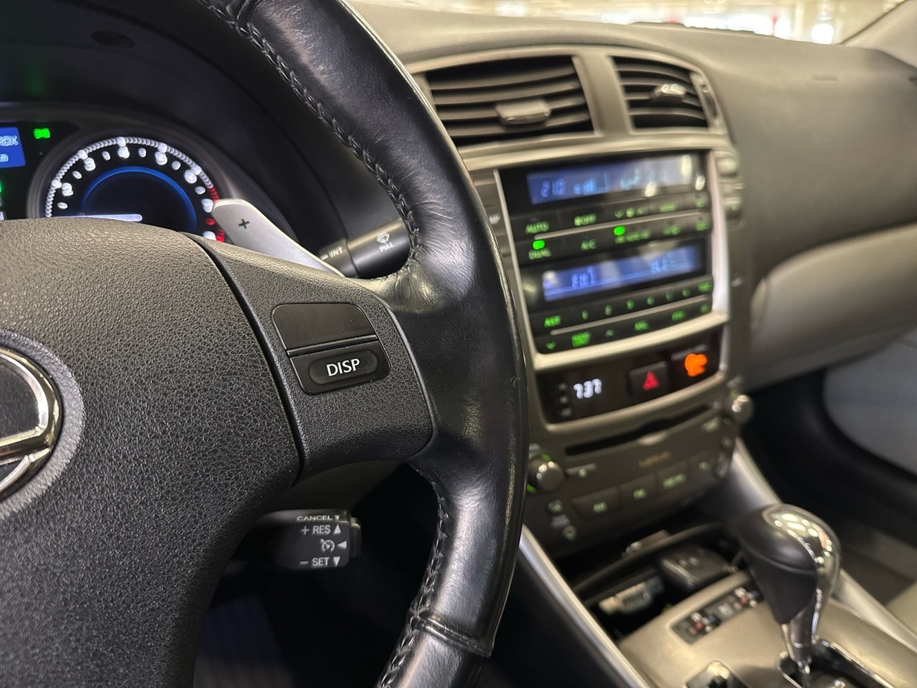 Lexus IS vaihtoauto