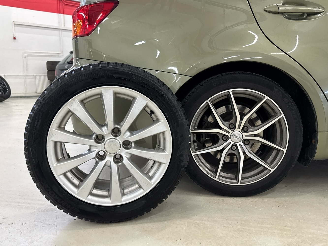Lexus IS vaihtoauto