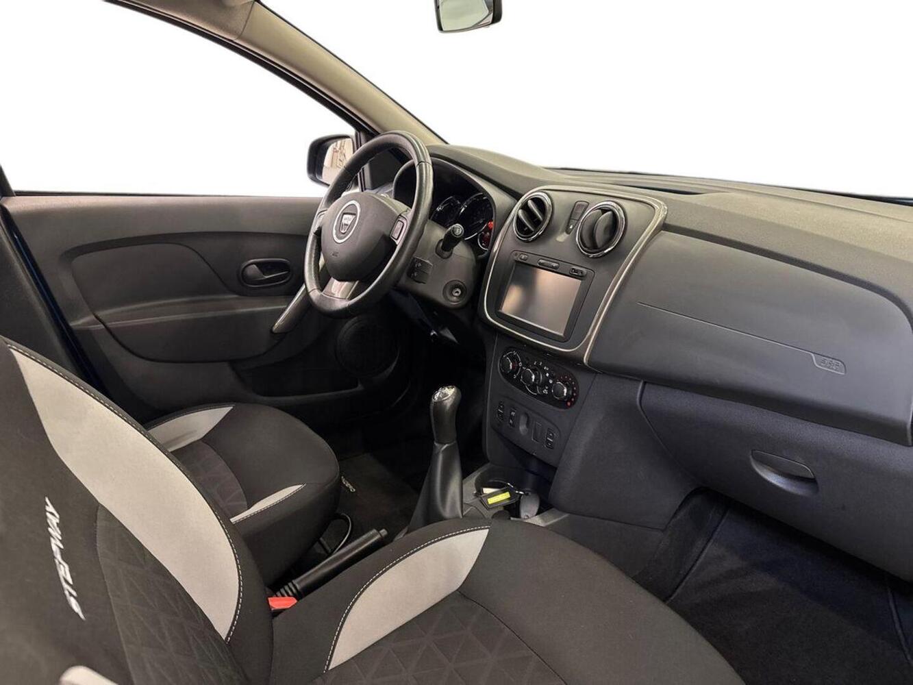 Dacia Sandero vaihtoauto
