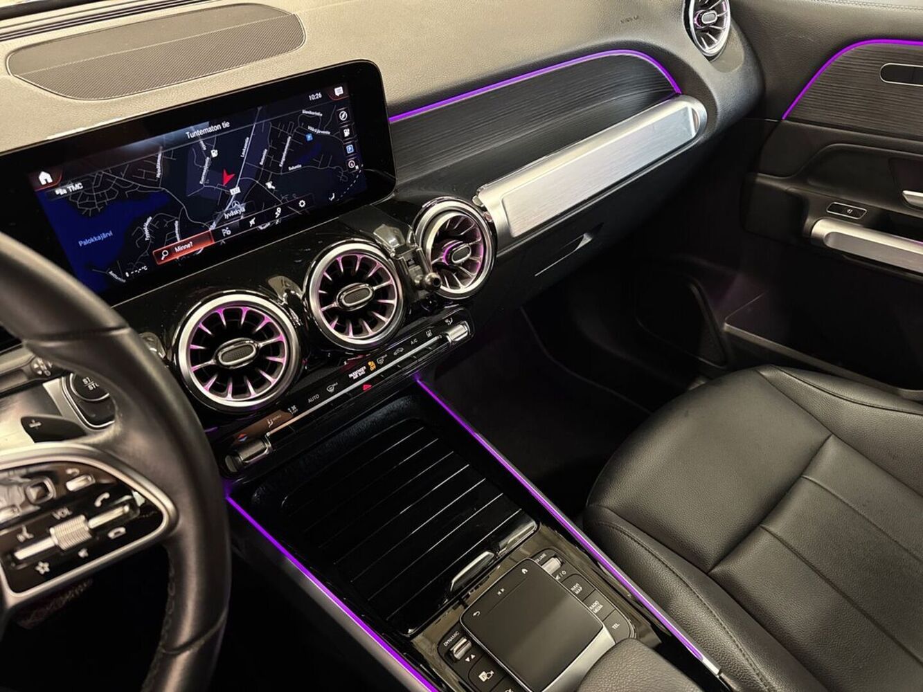 Mercedes-Benz EQB vaihtoauto