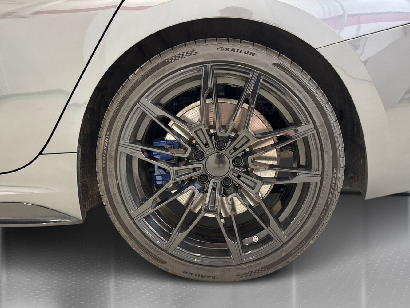 BMW 330 vaihtoauto