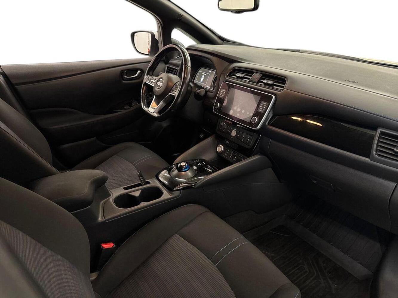Nissan Leaf vaihtoauto