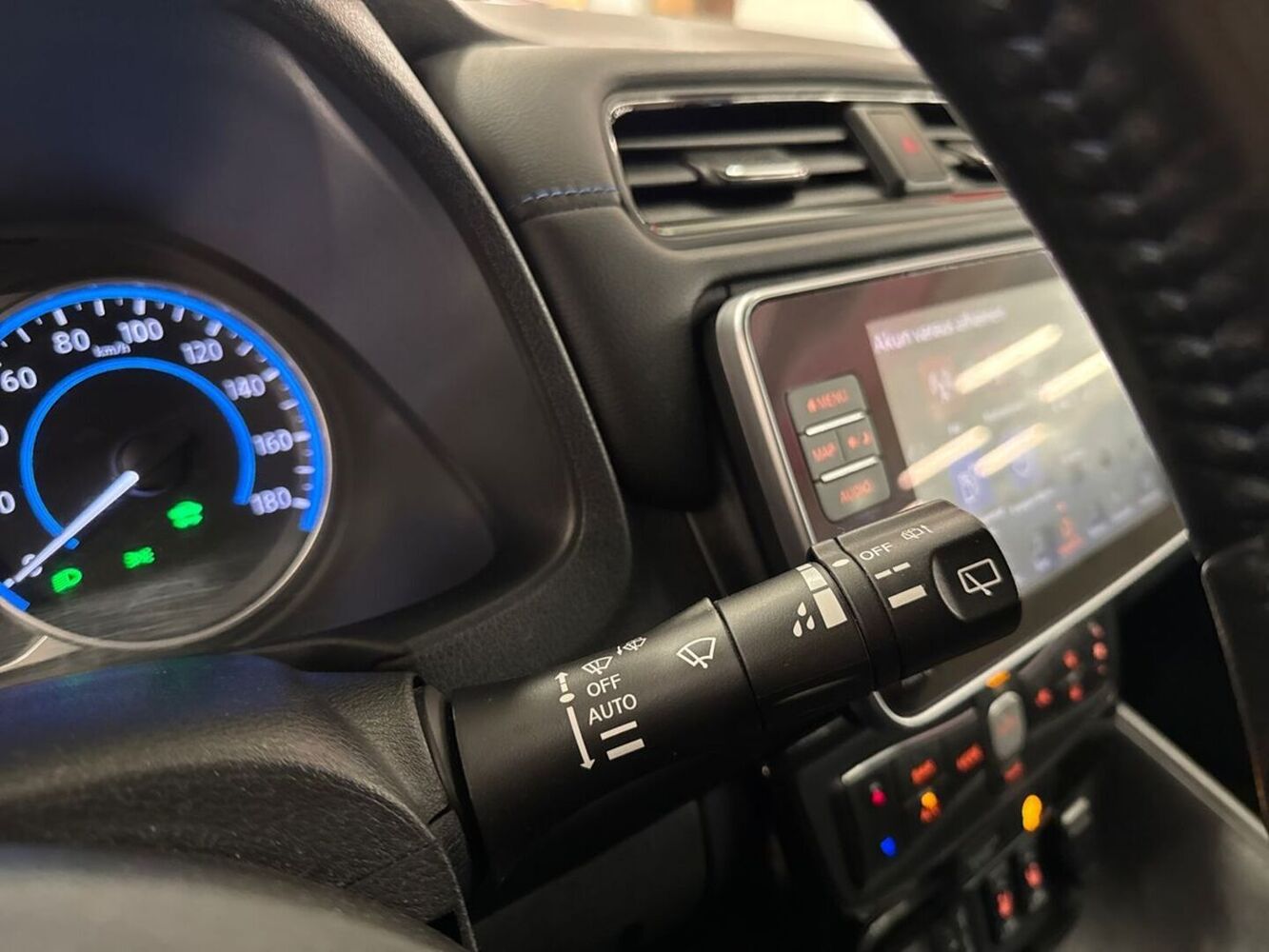 Nissan Leaf vaihtoauto