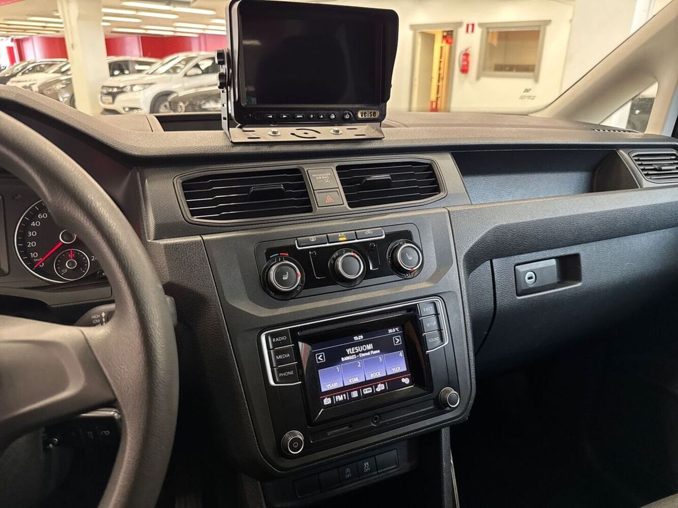 Volkswagen Caddy Maxi vaihtoauto