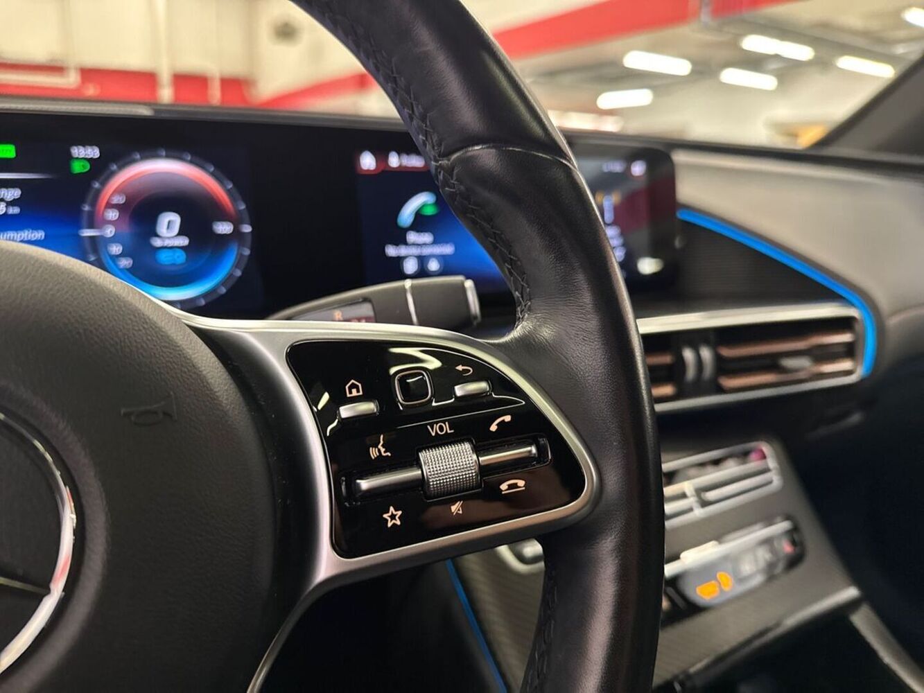 Mercedes-Benz EQC vaihtoauto