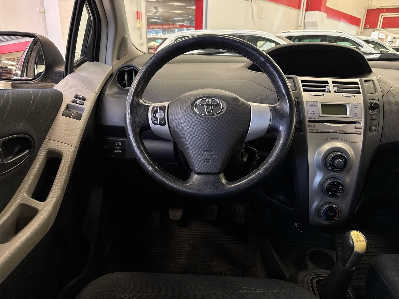 Toyota Yaris vaihtoauto