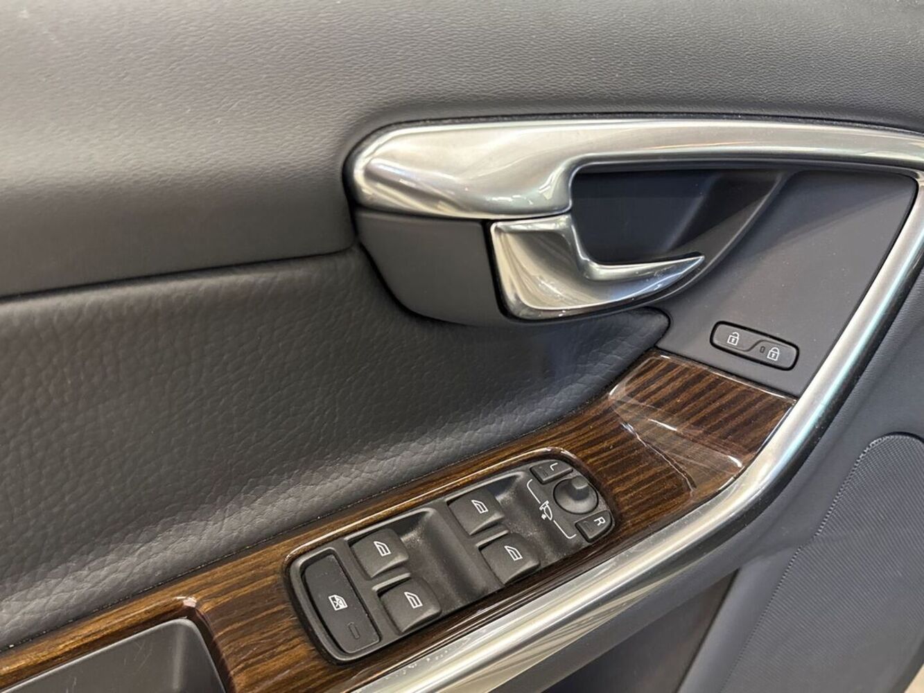 Volvo S60 vaihtoauto