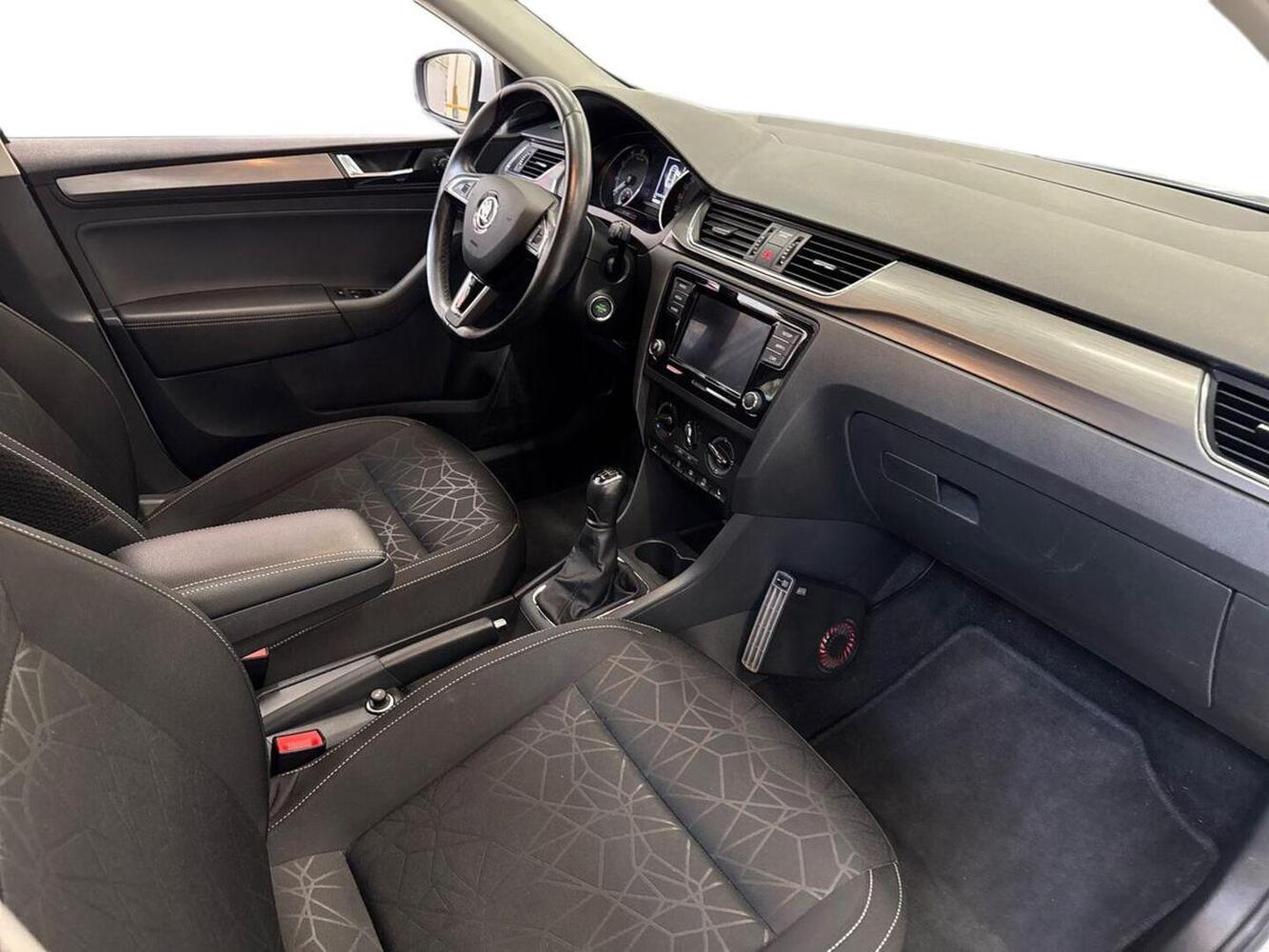 Skoda Rapid vaihtoauto