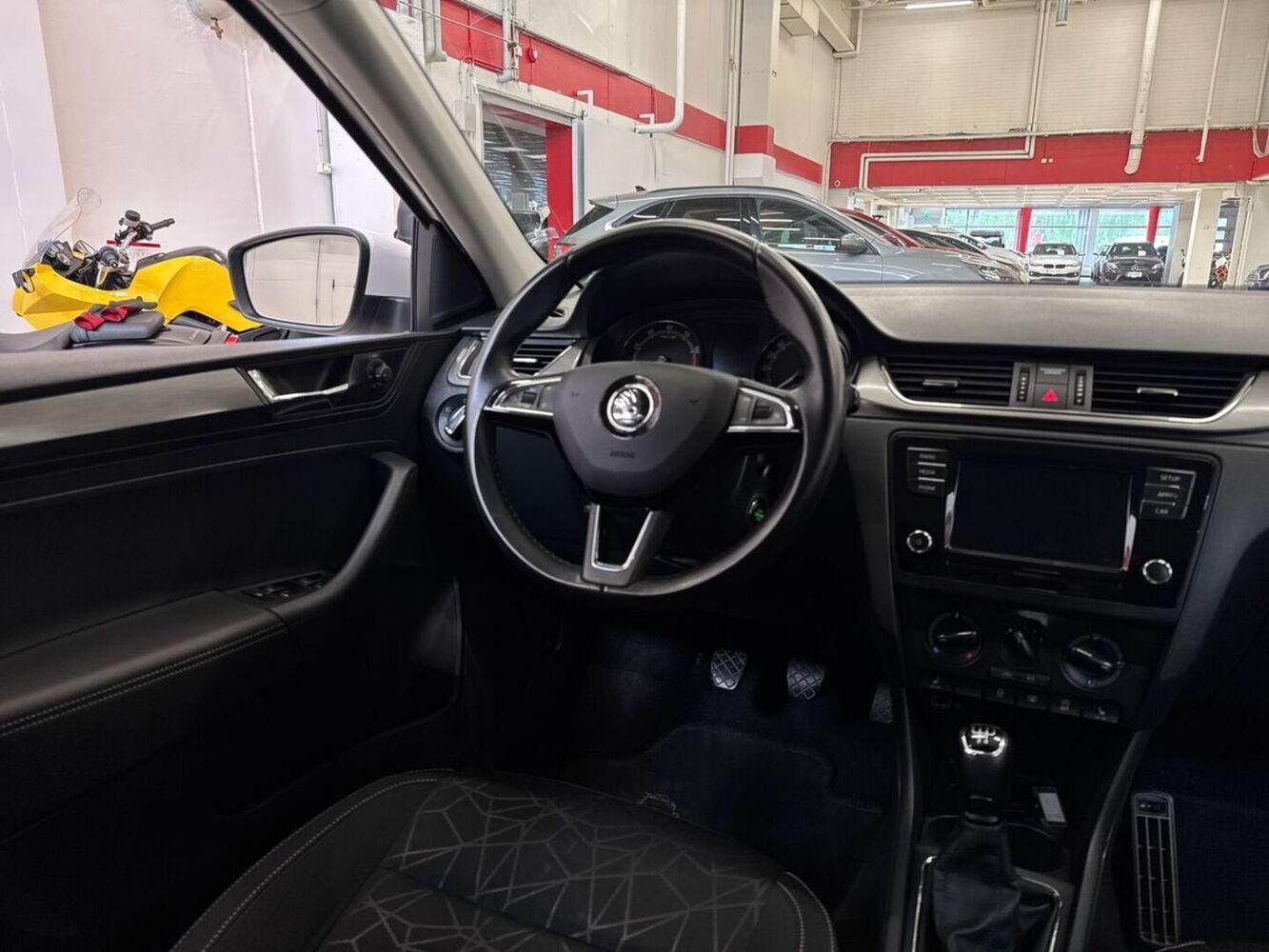 Skoda Rapid vaihtoauto