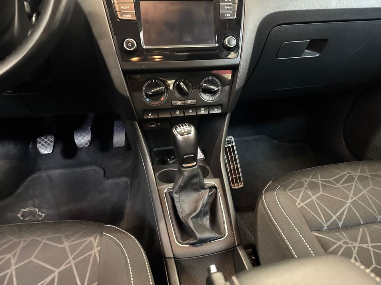 Skoda Rapid vaihtoauto