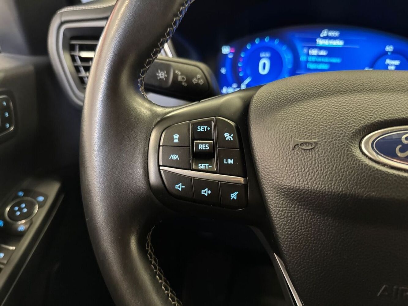Ford Kuga vaihtoauto