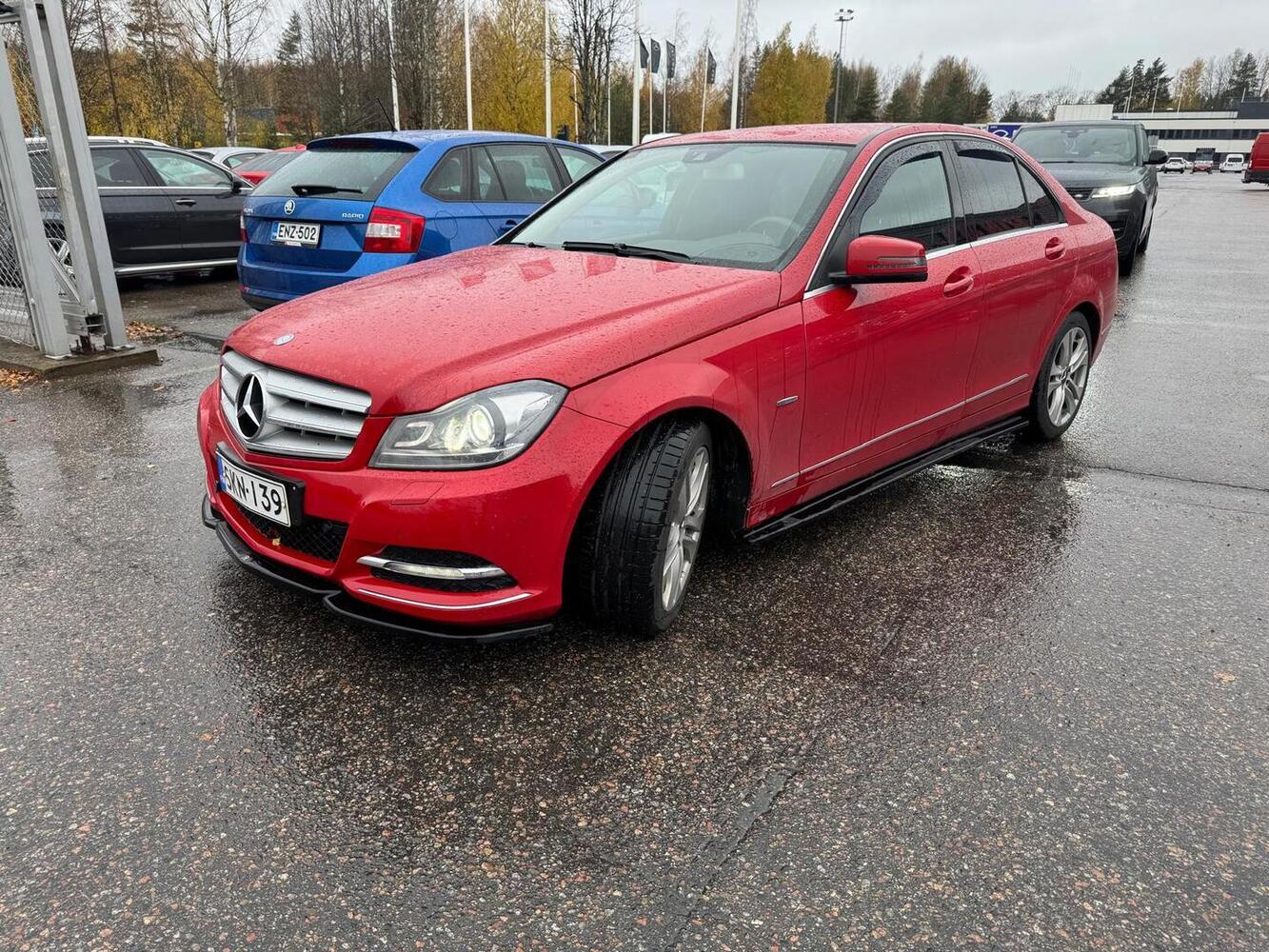 Mercedes-Benz C vaihtoauto