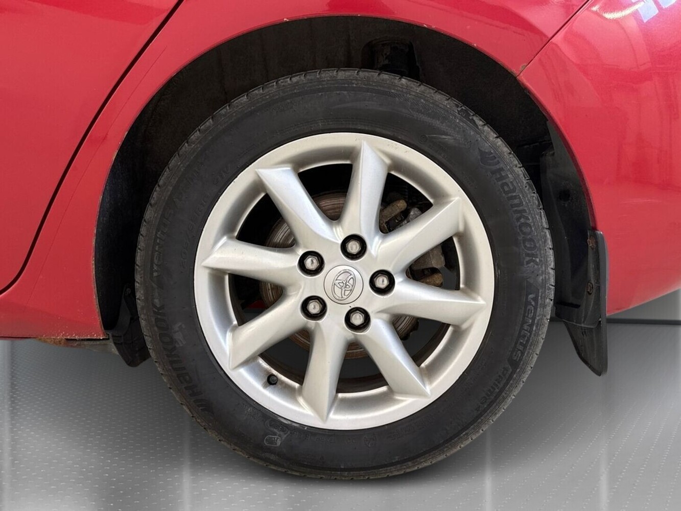 Toyota Auris vaihtoauto