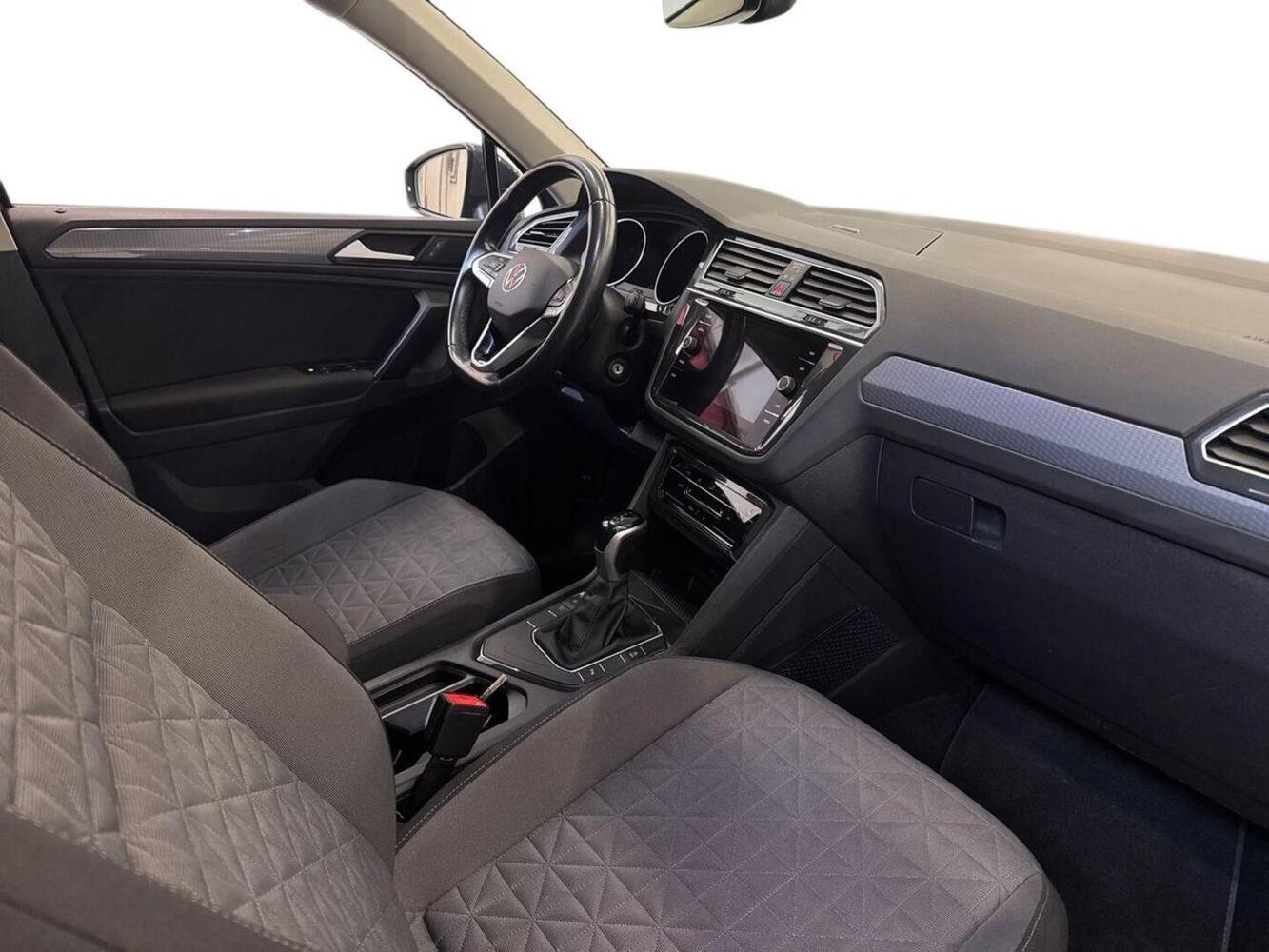 Volkswagen Tiguan vaihtoauto