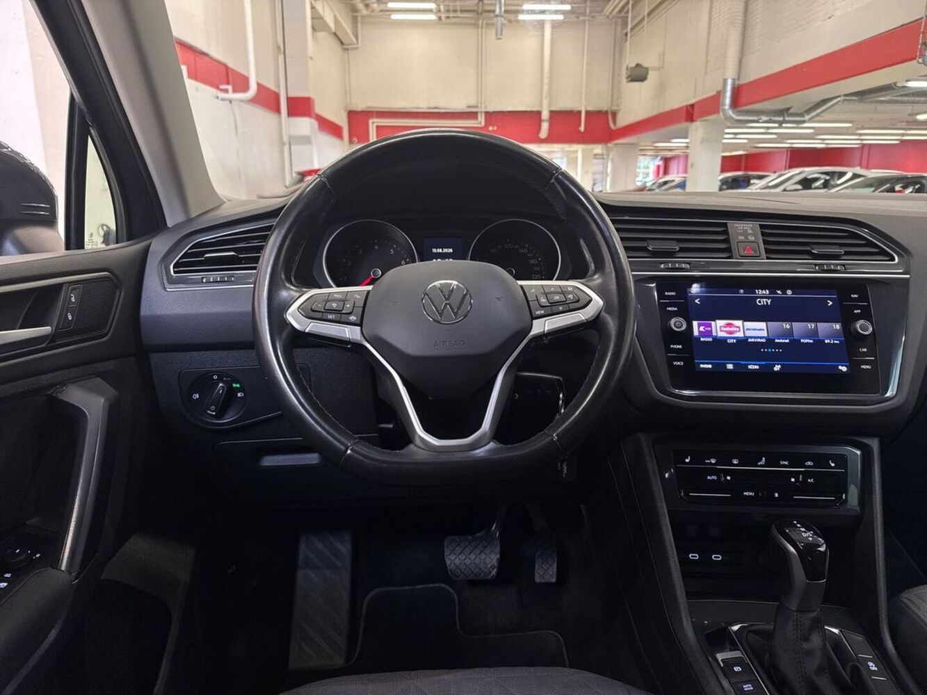 Volkswagen Tiguan vaihtoauto