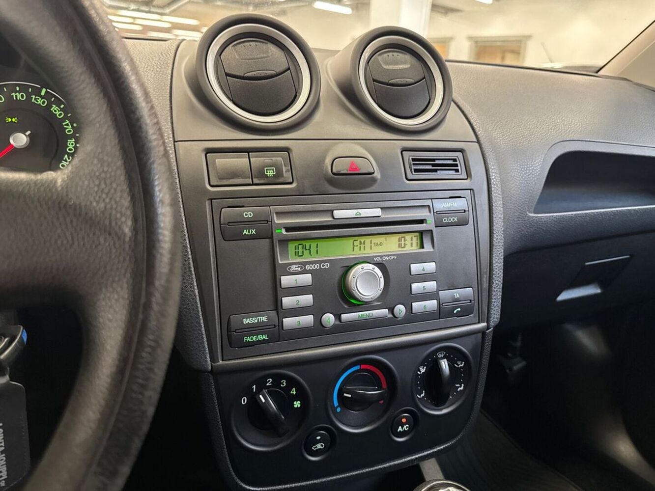 Ford Fiesta vaihtoauto