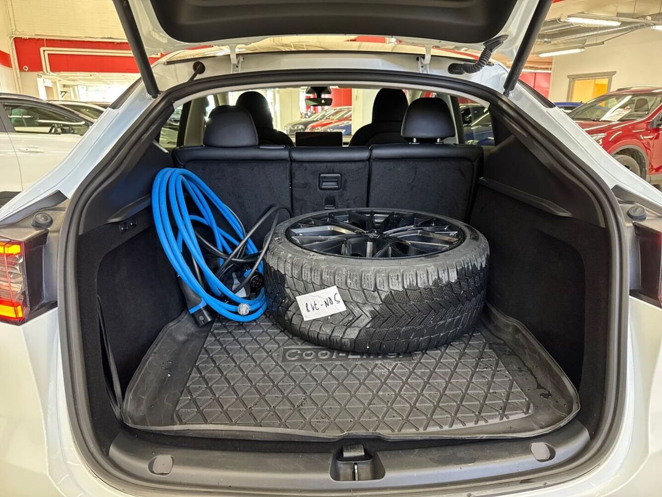 Tesla Model Y vaihtoauto