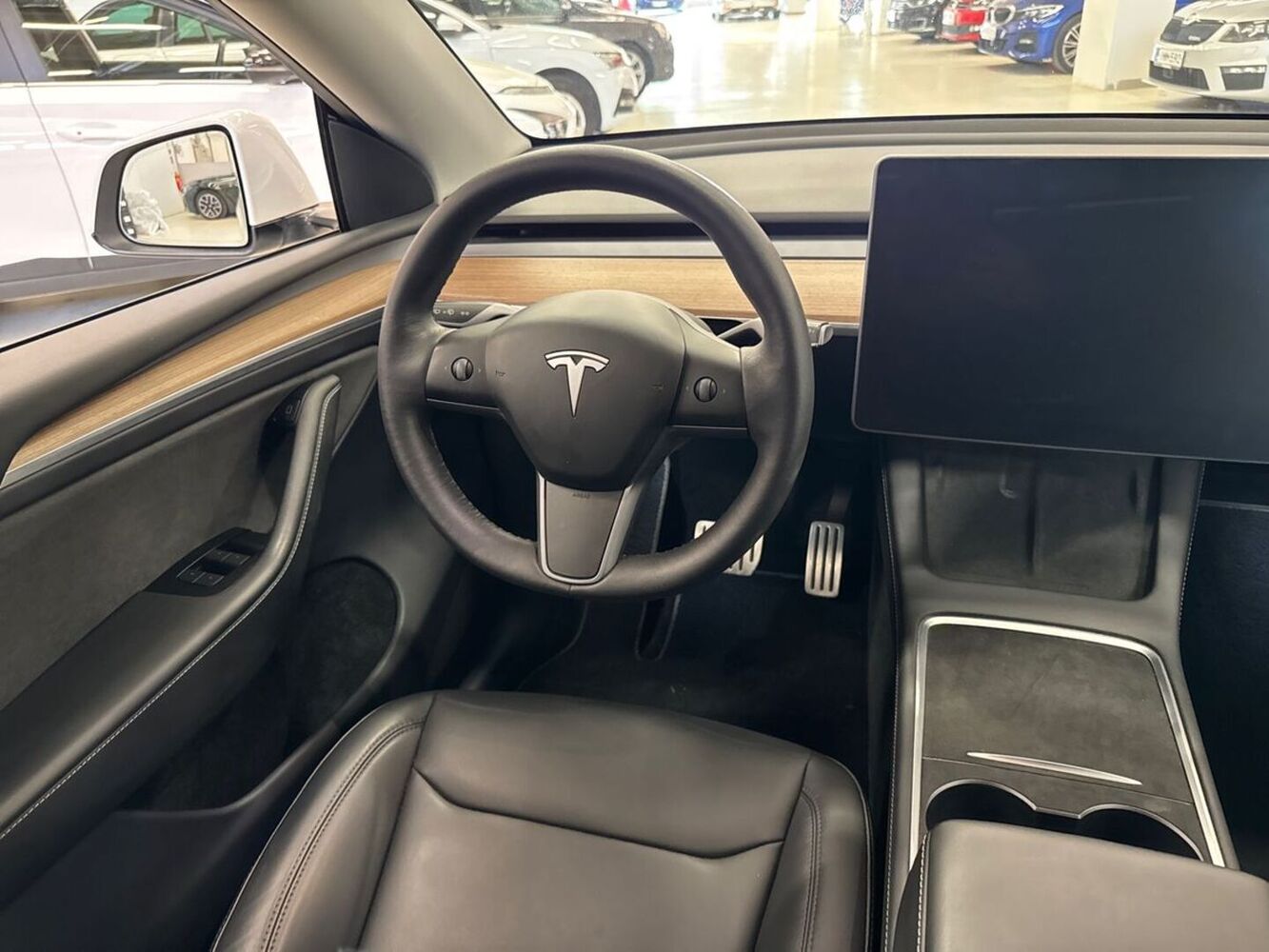 Tesla Model Y vaihtoauto