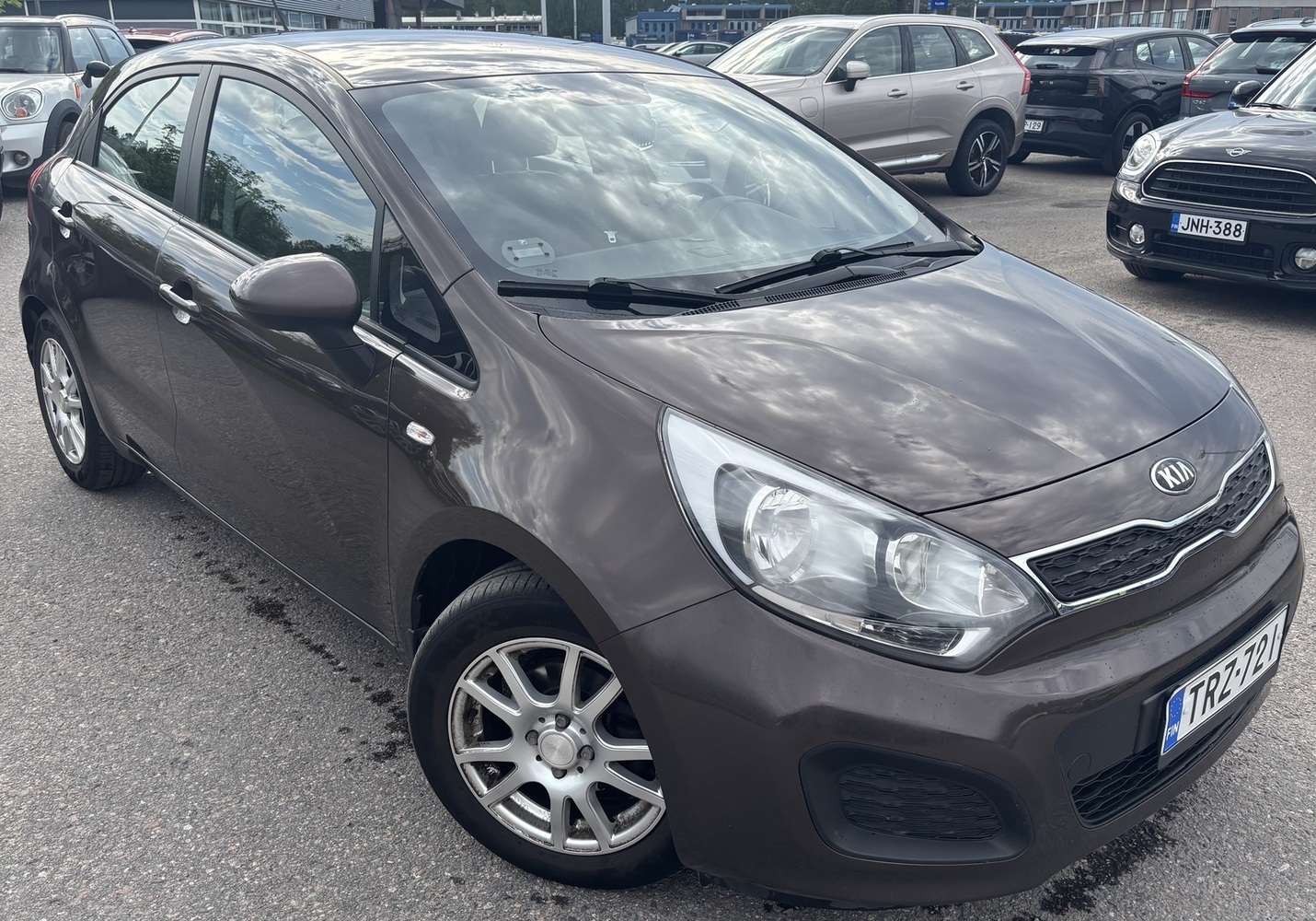 Kia Rio vaihtoauto