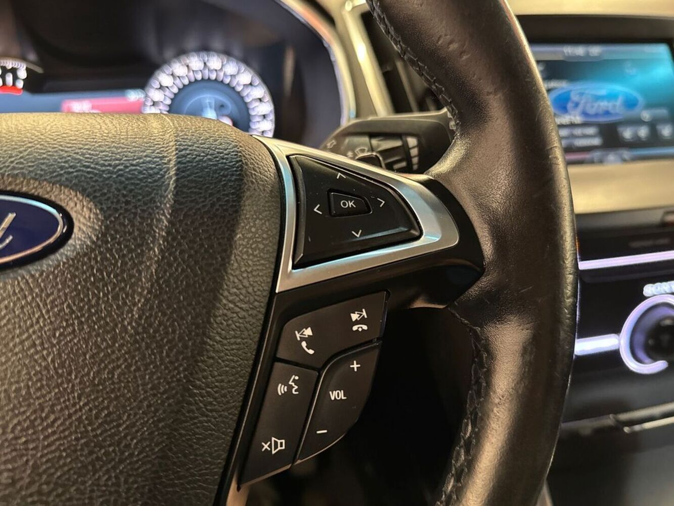 Ford Edge vaihtoauto
