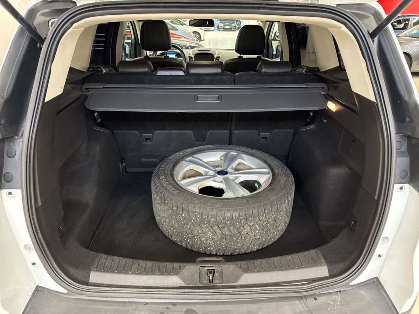 Ford Kuga vaihtoauto