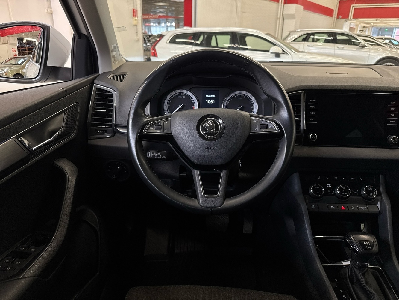 Skoda Karoq vaihtoauto