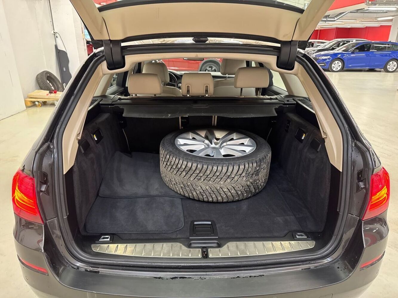 BMW 520 vaihtoauto