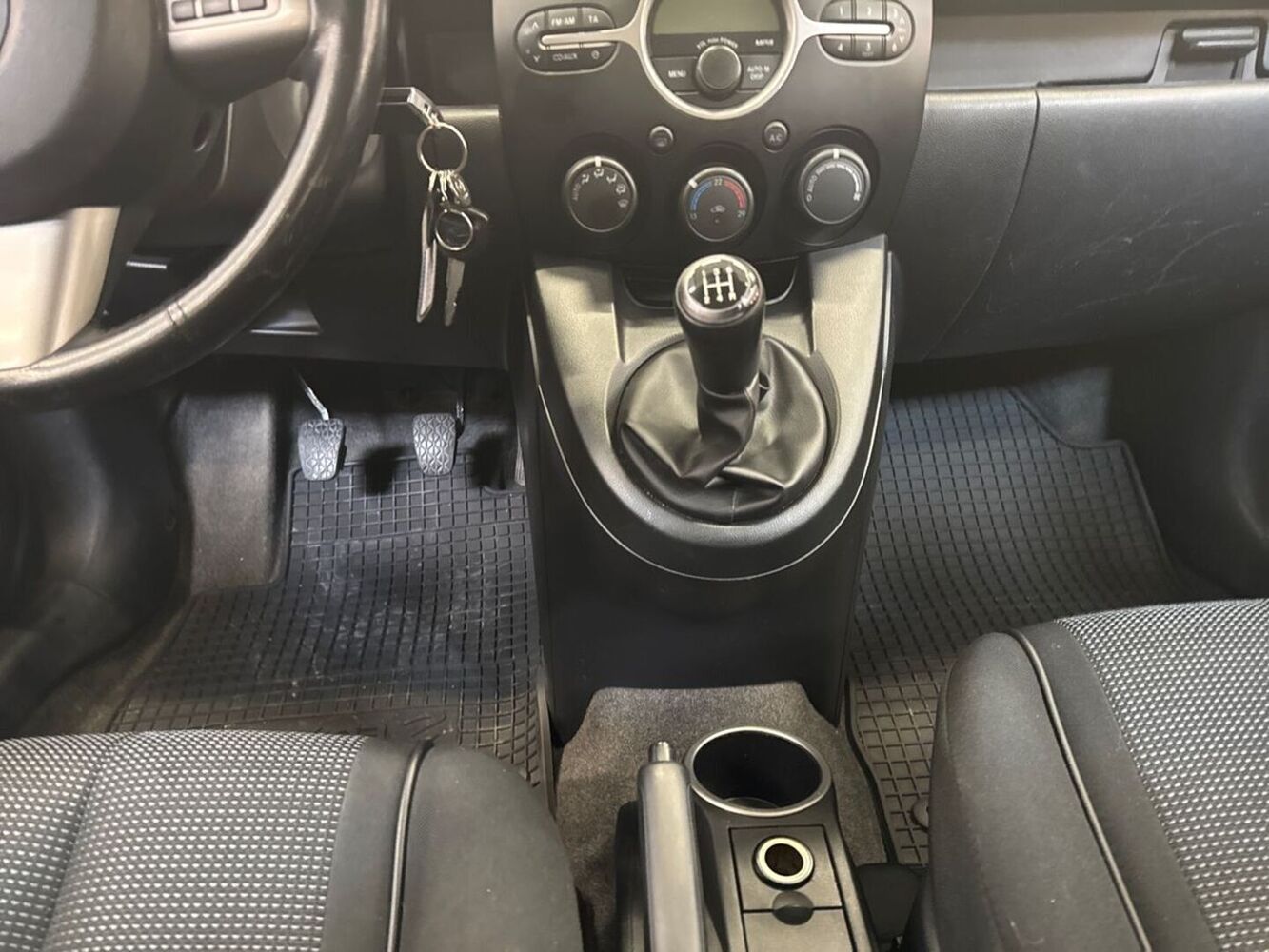 Mazda 2 vaihtoauto