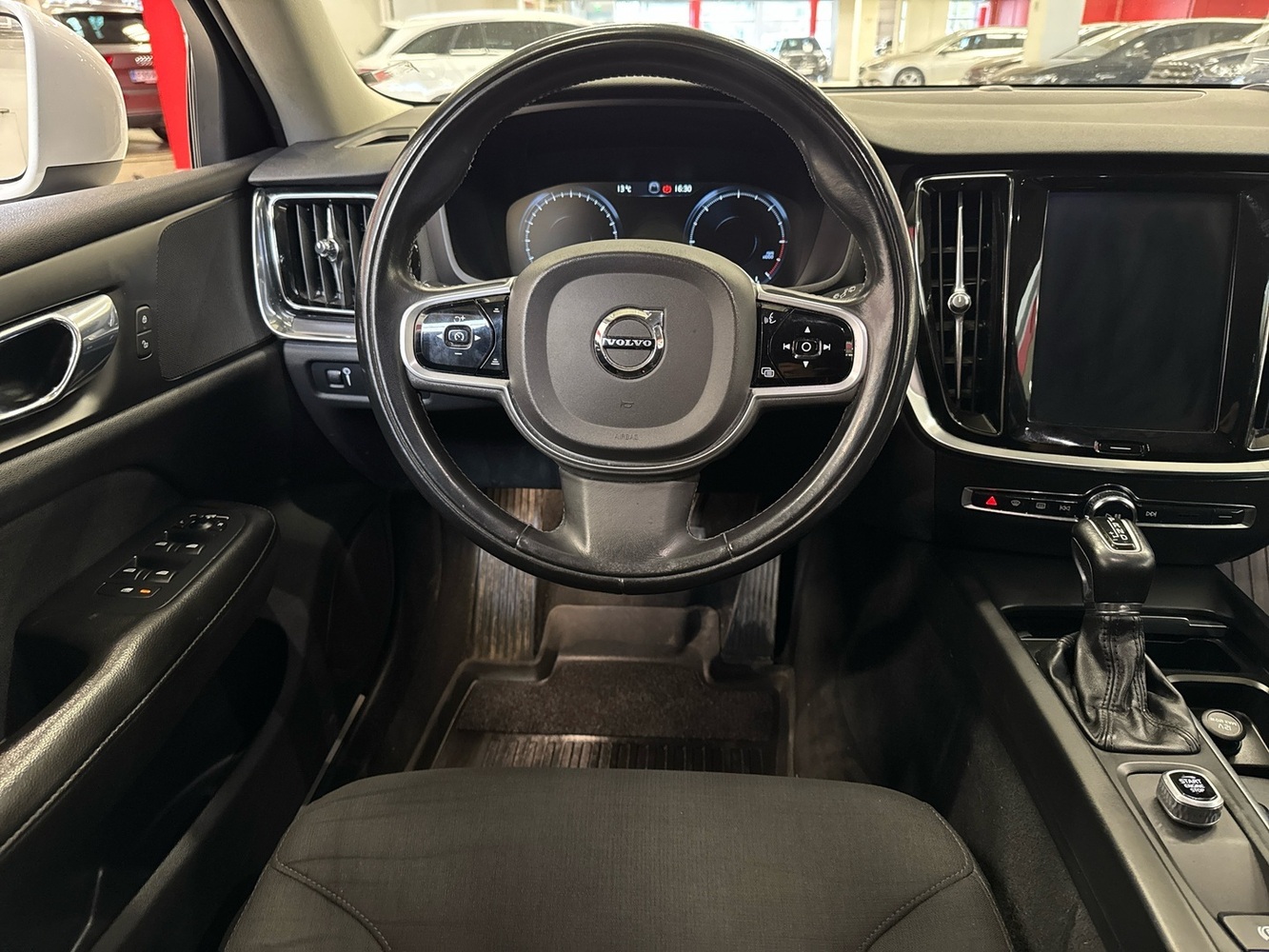 Volvo V60 Cross Country vaihtoauto