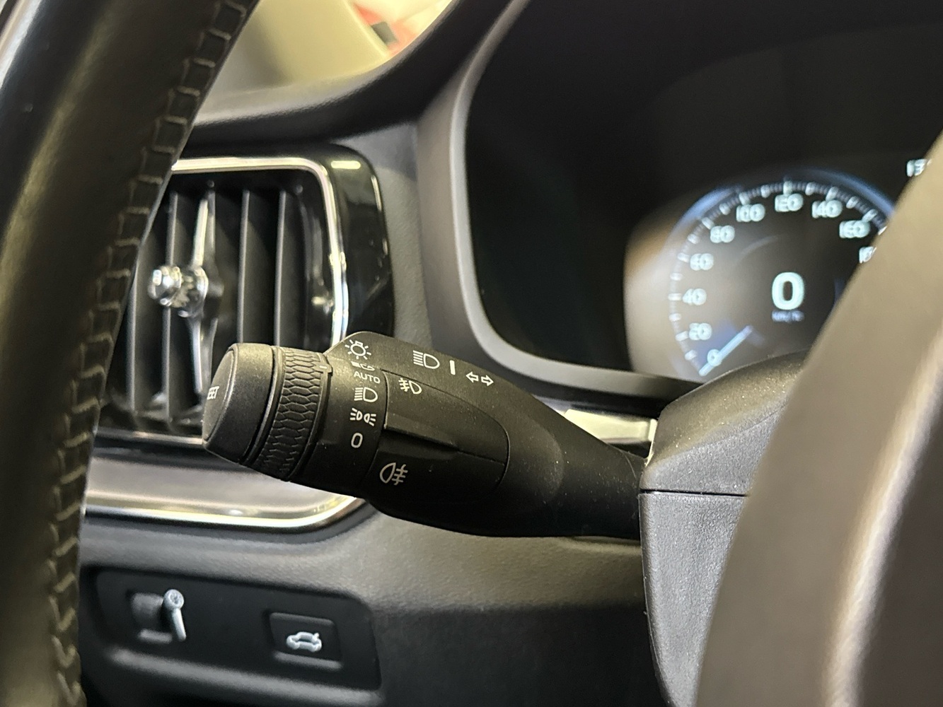 Volvo V60 Cross Country vaihtoauto