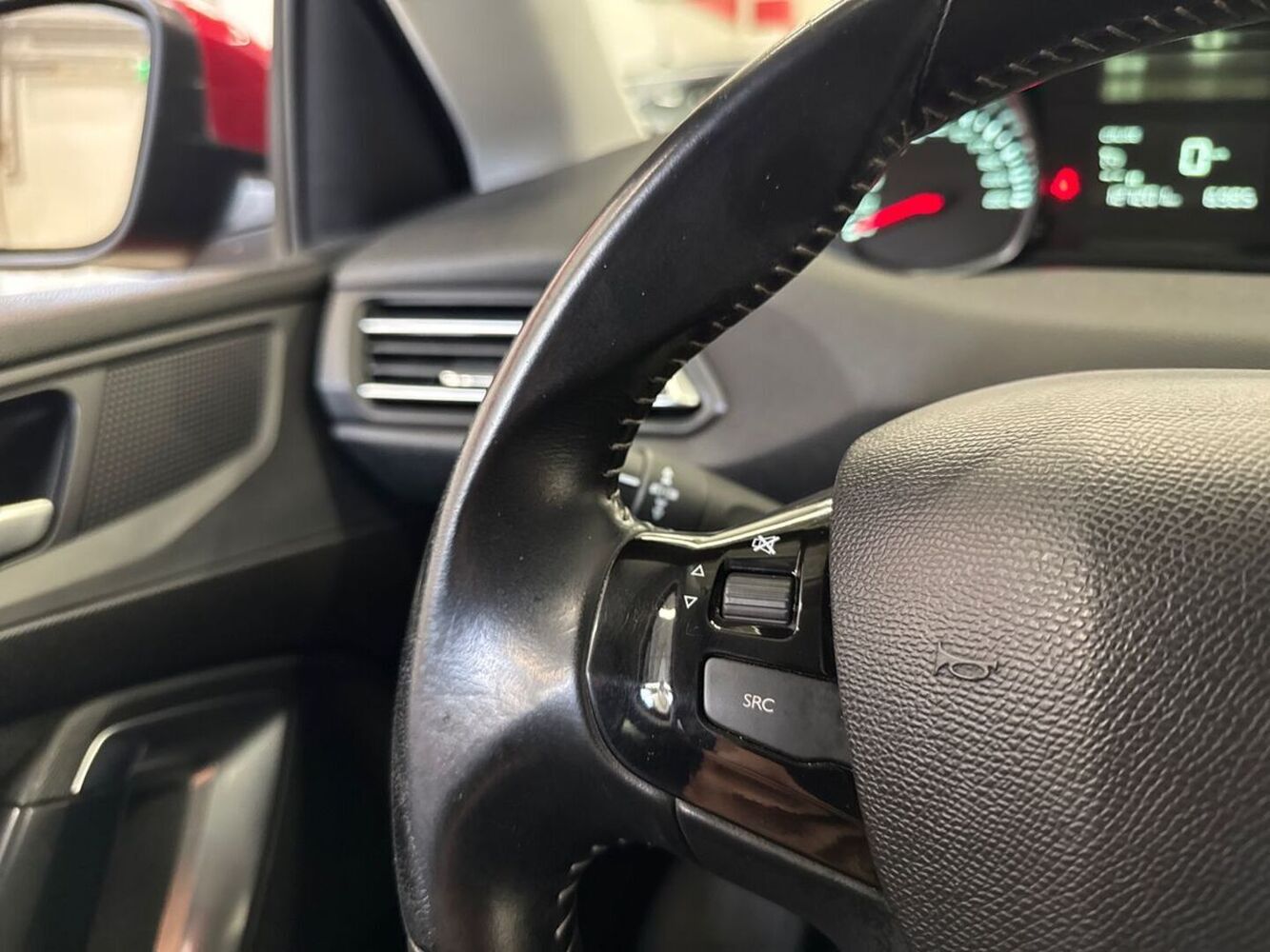 Peugeot 308 vaihtoauto
