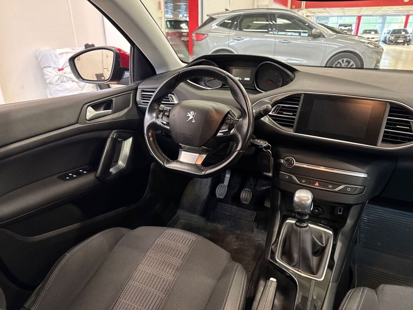 Peugeot 308 vaihtoauto