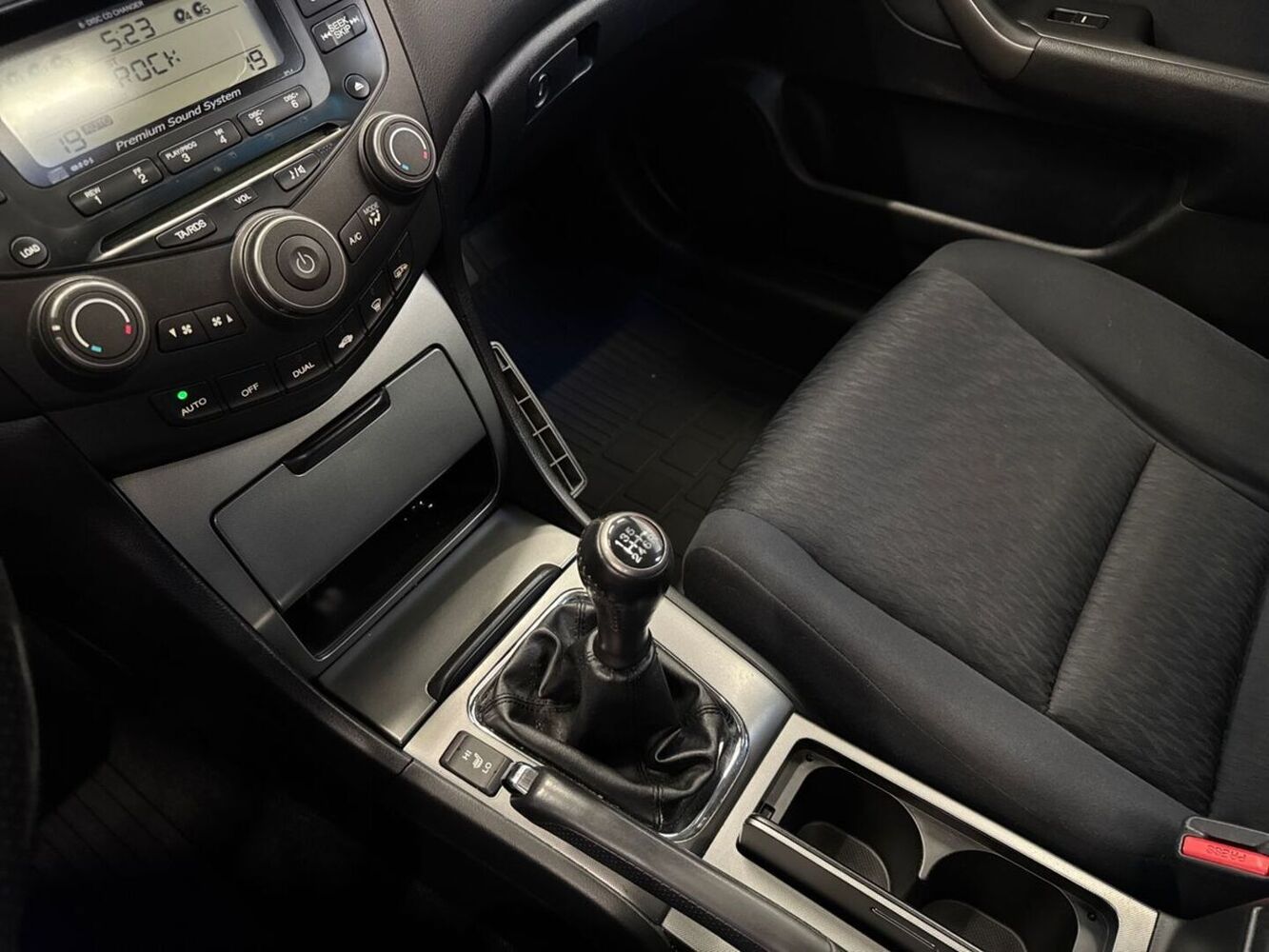 Honda Accord vaihtoauto