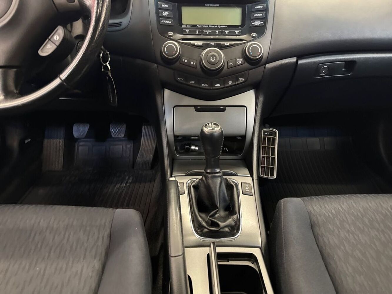 Honda Accord vaihtoauto