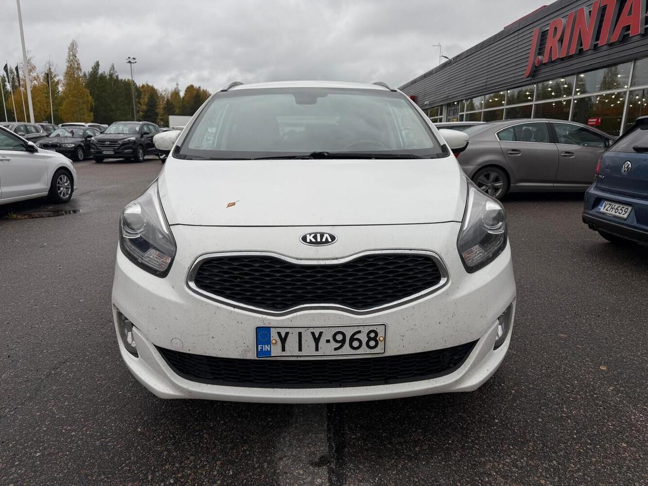 Kia Carens vaihtoauto